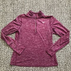 Women’s Nike 1/2 zip active wear.